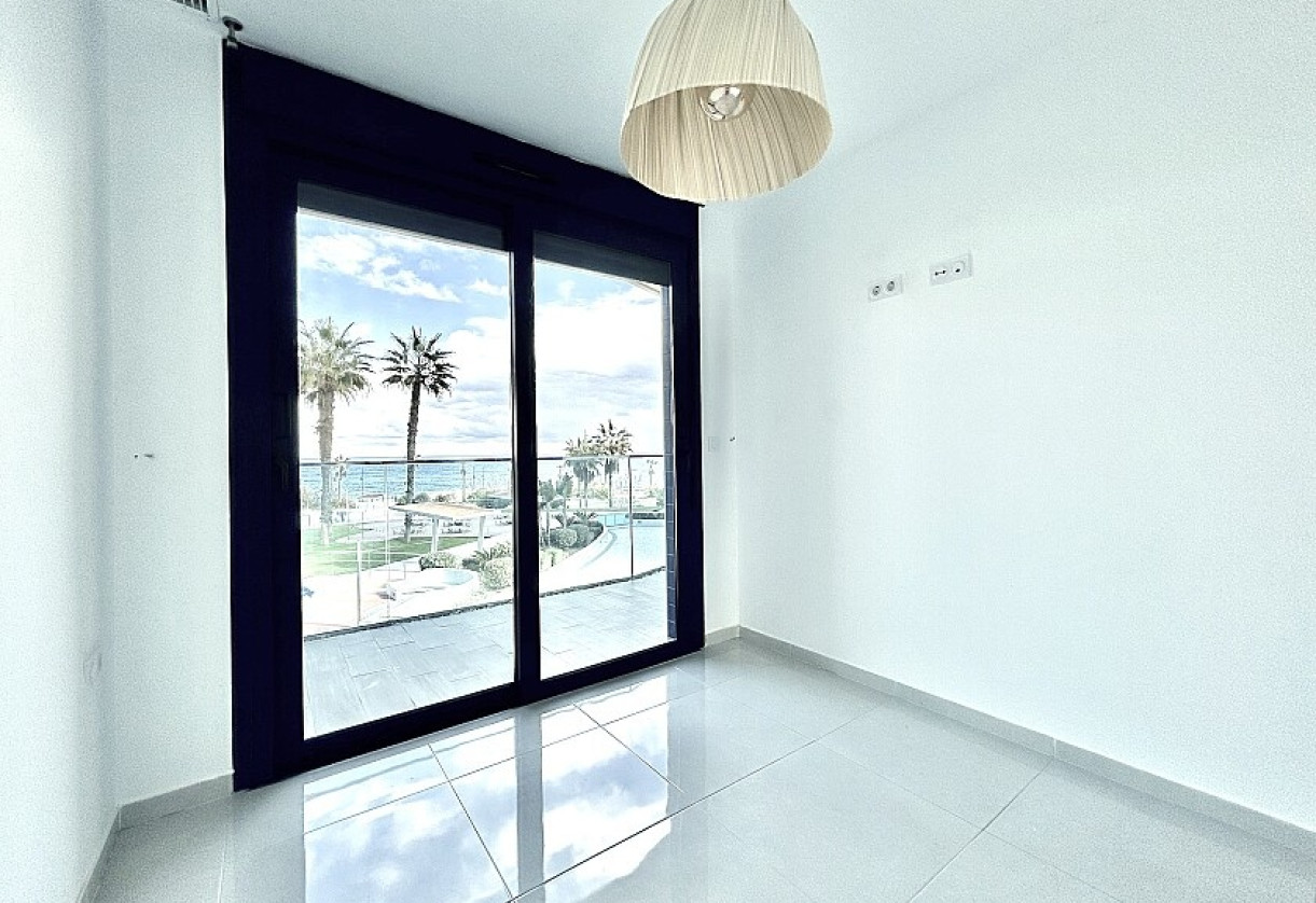 Rynek wtórny · Apartment · Punta Prima