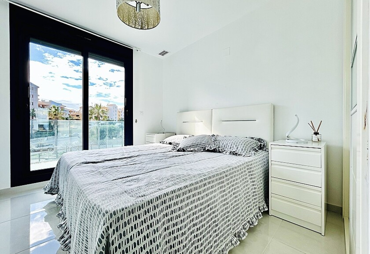 Rynek wtórny · Apartment · Punta Prima