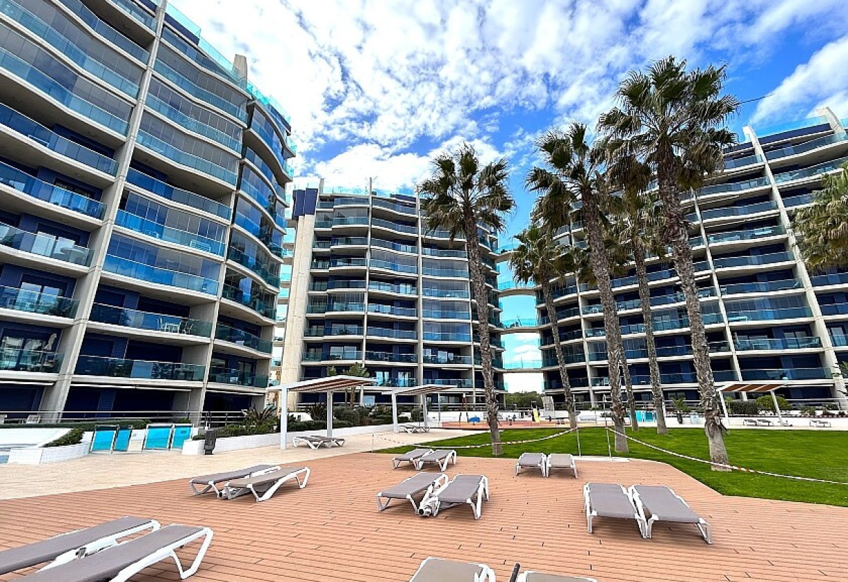 Rynek wtórny · Apartment · Punta Prima