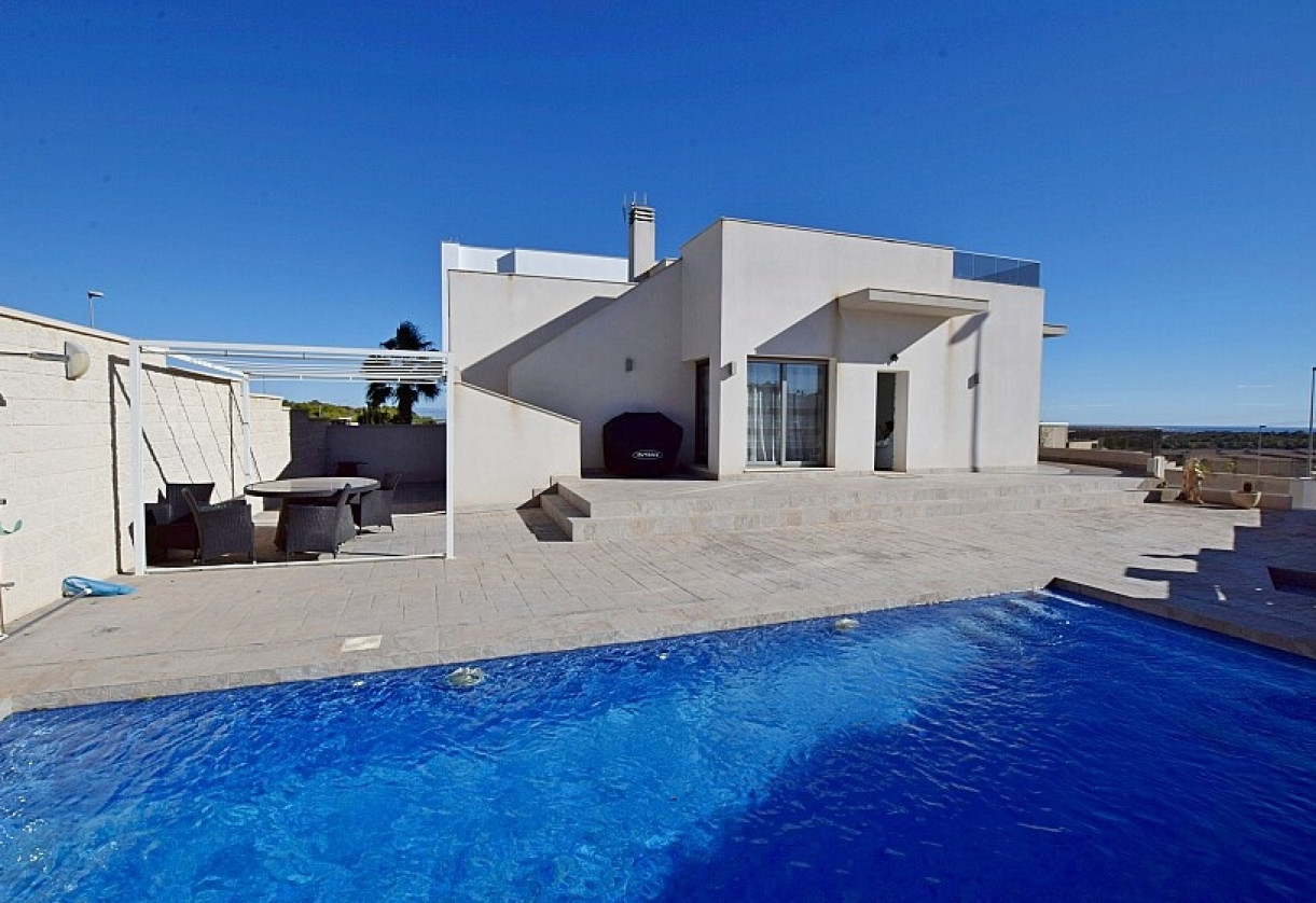 Resale · Villa · San Miguel de Salinas
