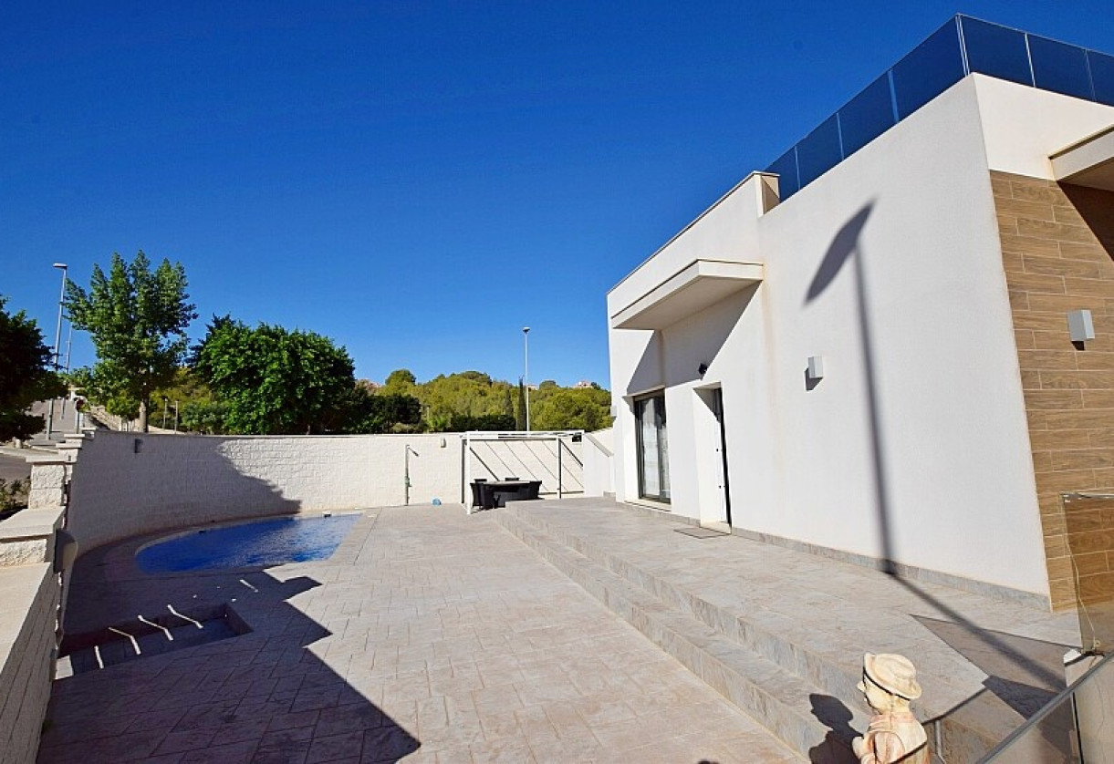 Resale · Villa · San Miguel de Salinas