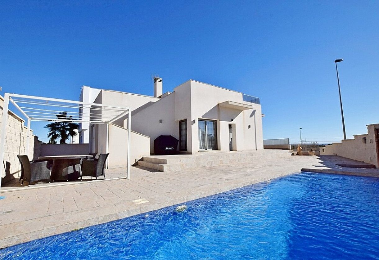 Resale · Villa · San Miguel de Salinas