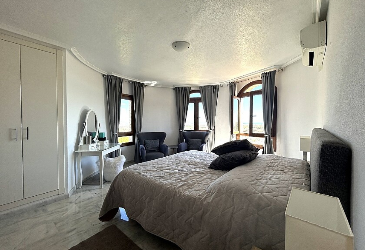 Reventa · Villa · San Miguel de Salinas