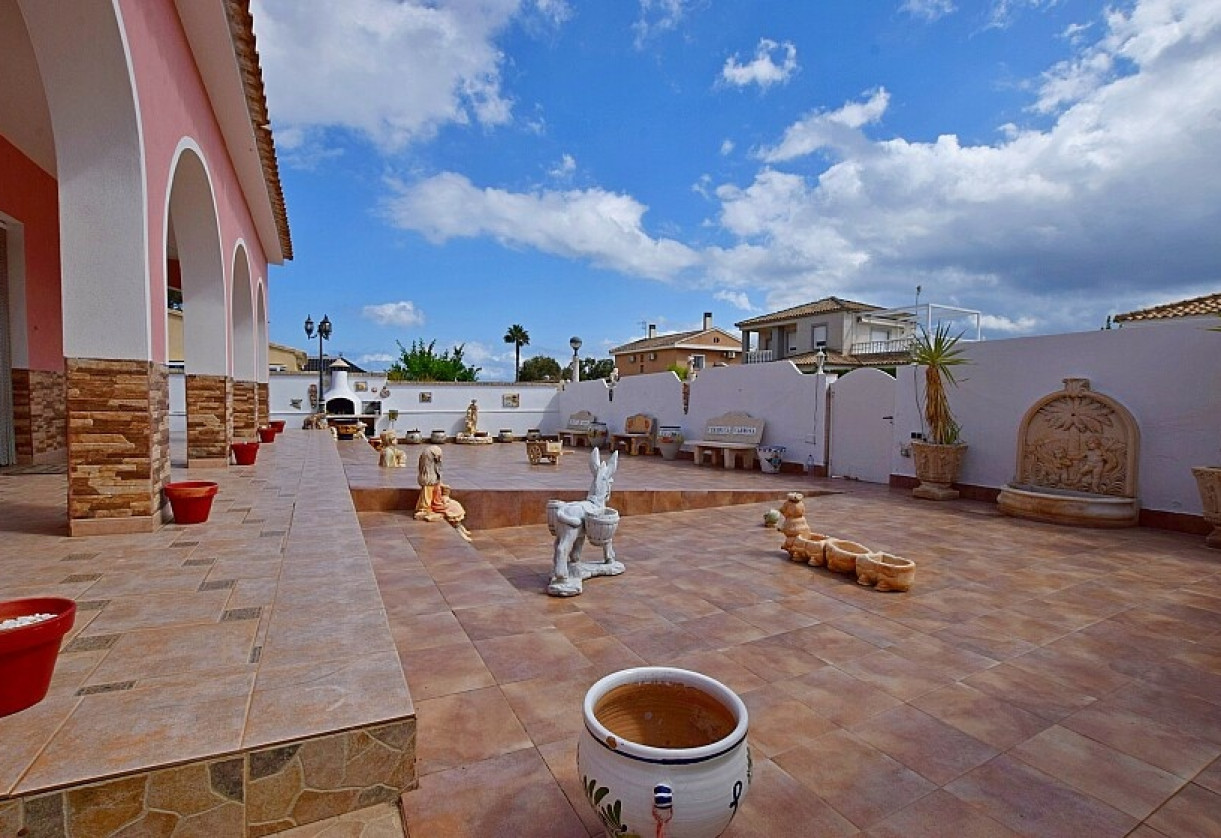 Rynek wtórny · Semidetached villa · Cabo Roig