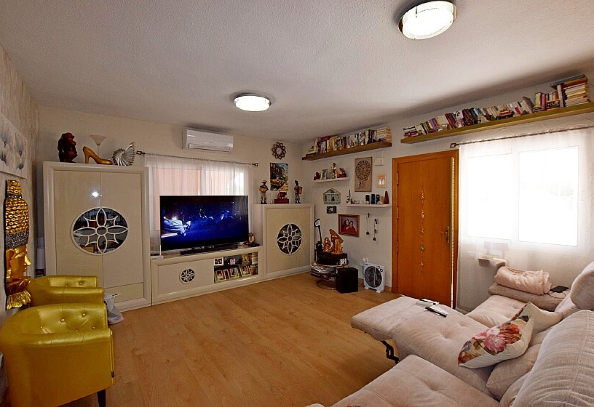 Rynek wtórny · Semidetached villa · Cabo Roig