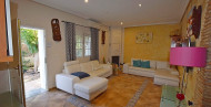 Sale · Country house · Rojales