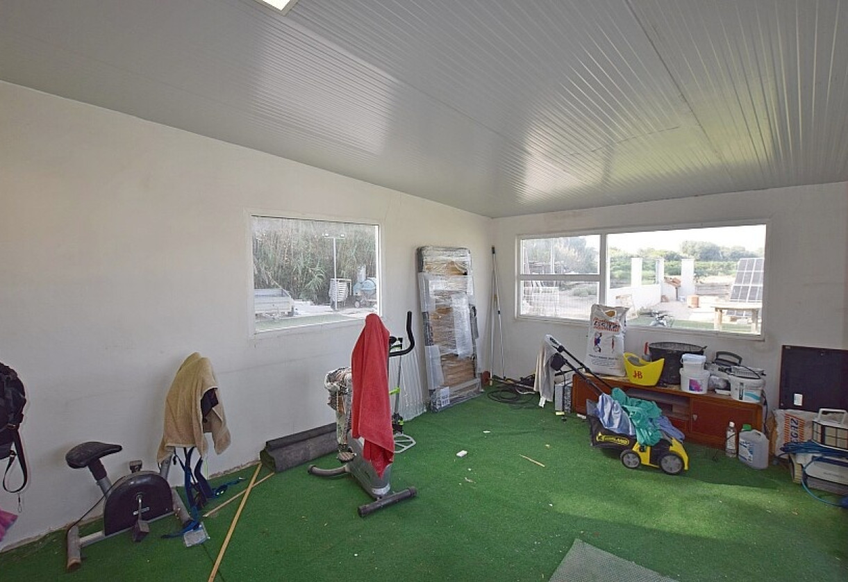 Sale · Country house · Rojales