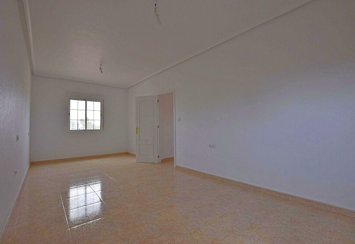 Sale · Country house · Dolores · dolores