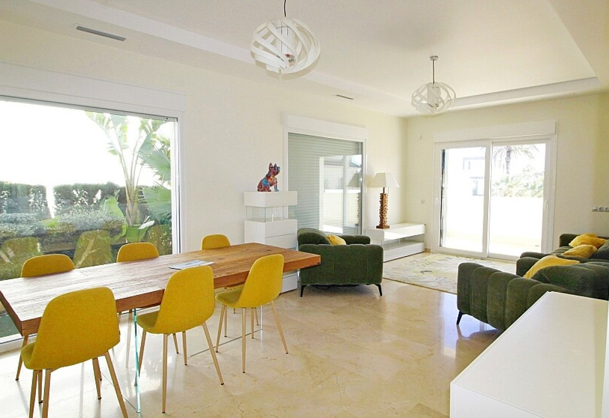 Sale · Villa · Orihuela Costa · La Zenia