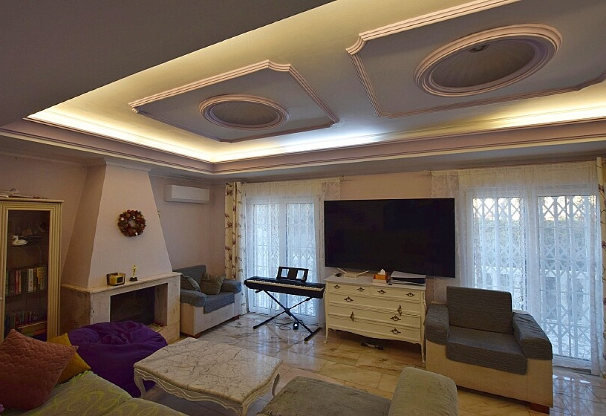 Sale · Villa · Torrevieja