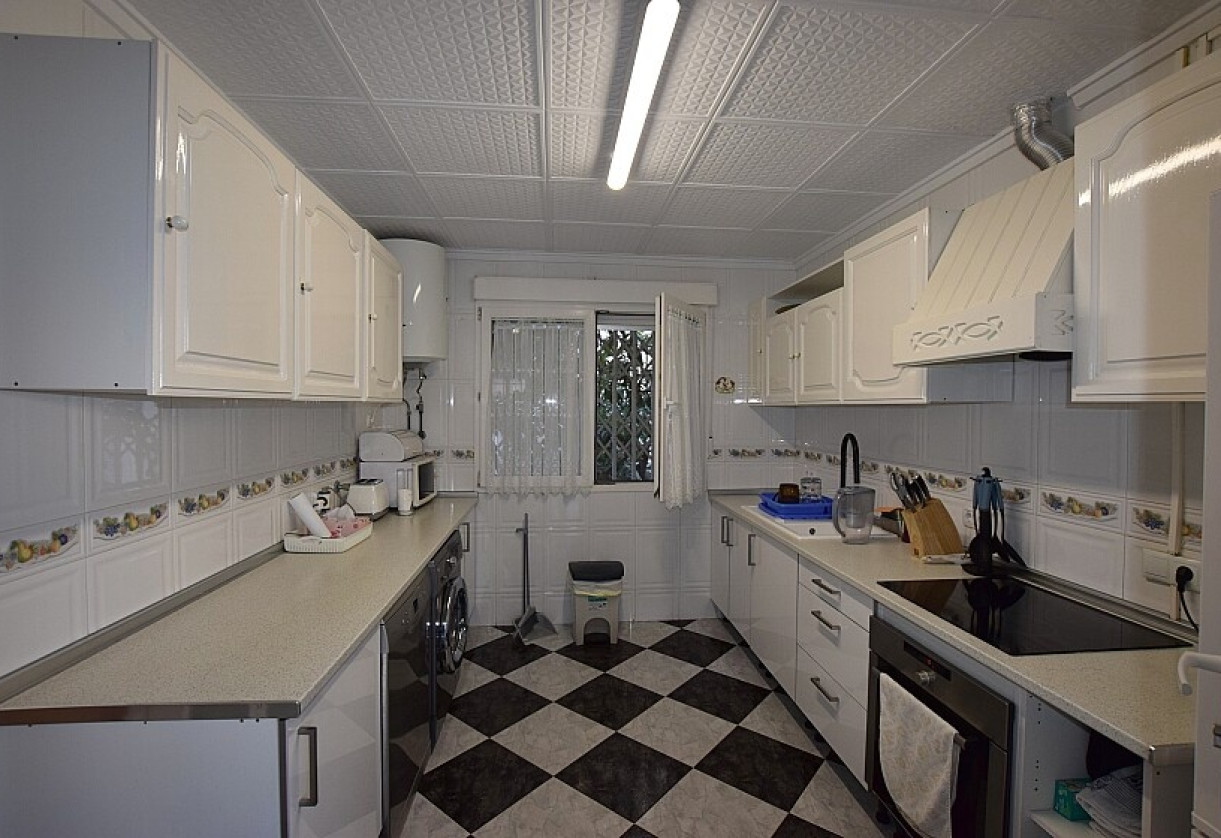 Sale · Villa · Torrevieja