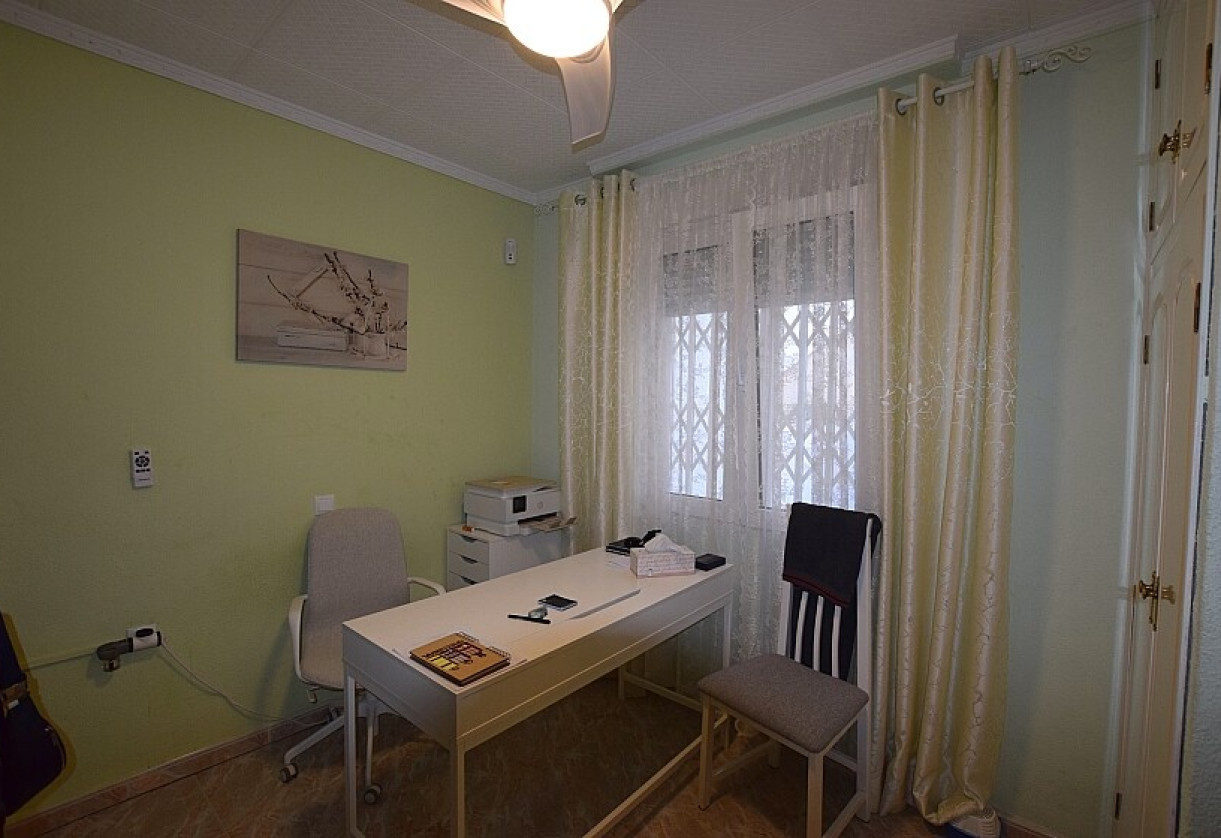 Sale · Villa · Torrevieja