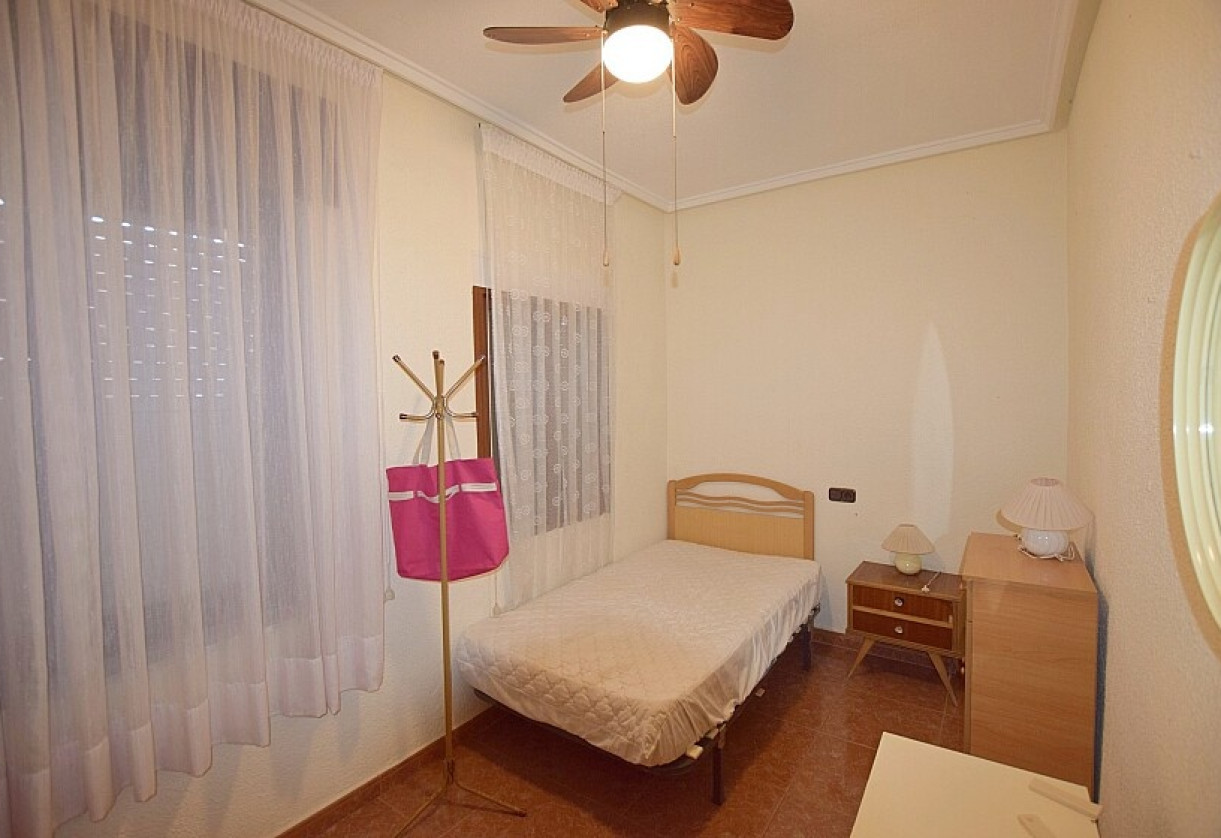 Reventa · Villa · Torrevieja · Calas - norte ciudad