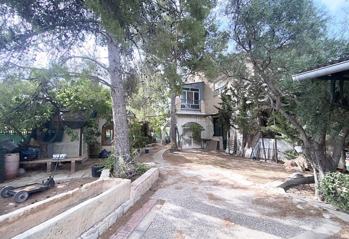 Rynek wtórny · Country house · Crevillente