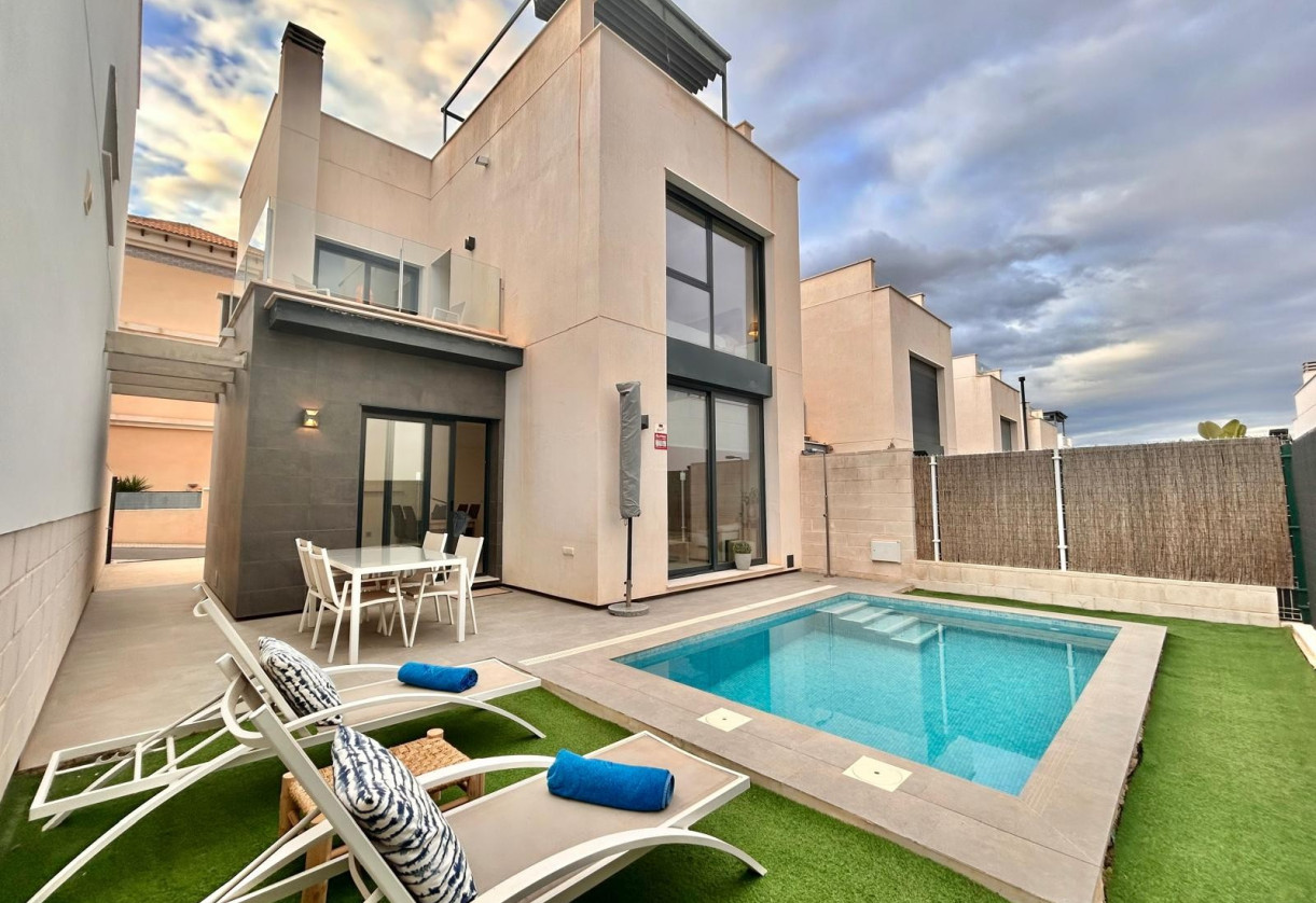 Sale · Villa · Orihuela Costa · Pau 26