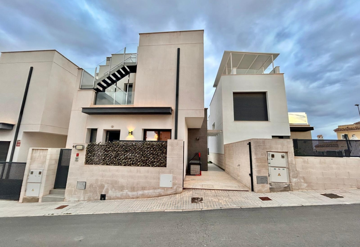 Sale · Villa · Orihuela Costa · Pau 26