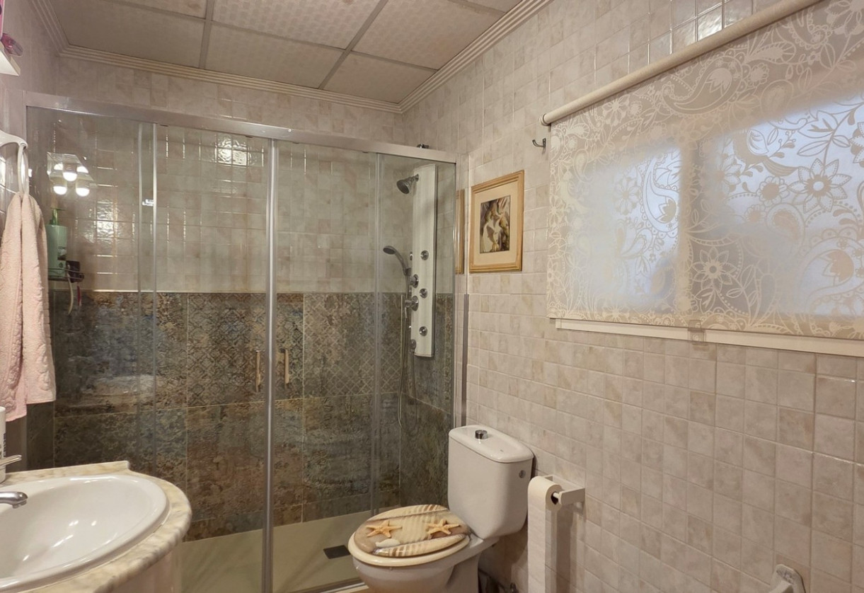 Resale · Townhouse · San Isidro