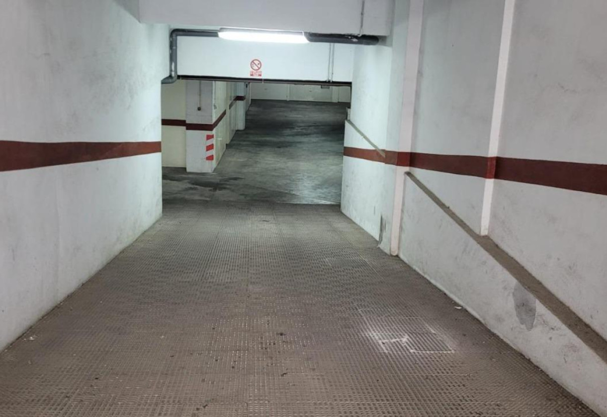 Sale · Garage · Torrevieja · Playa del cura