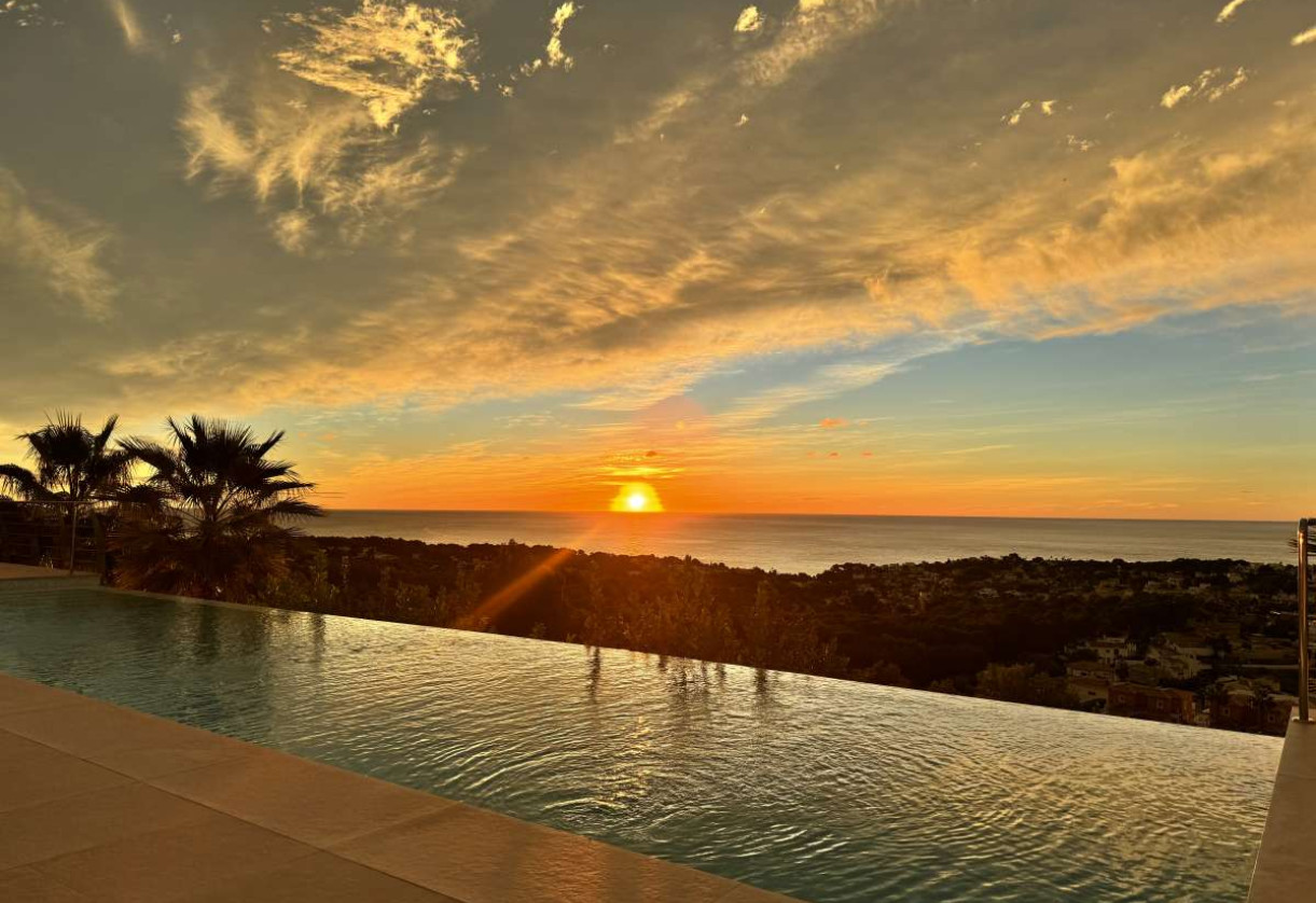 Sale · detached house · Calpe