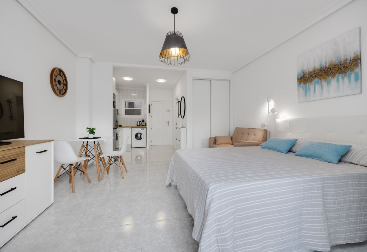 Reventa · Studio · Torrevieja · Playa del Cura