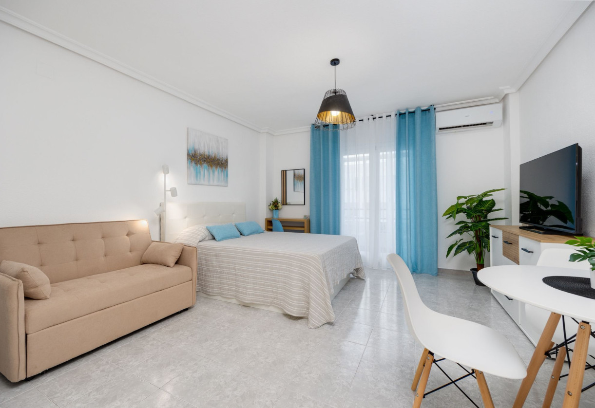 Reventa · Studio · Torrevieja · Playa del Cura