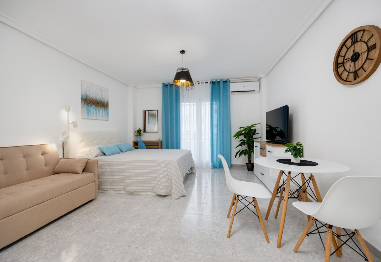 Reventa · Studio · Torrevieja · Playa del Cura