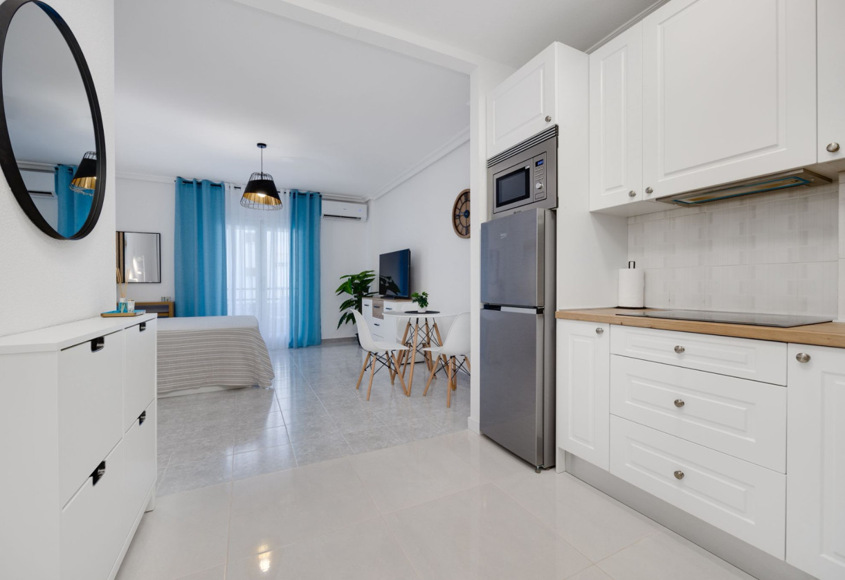 Reventa · Studio · Torrevieja · Playa del Cura