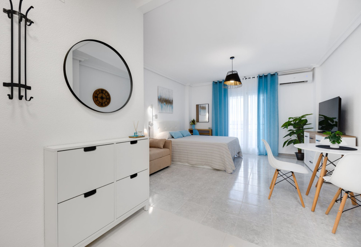 Reventa · Studio · Torrevieja · Playa del Cura