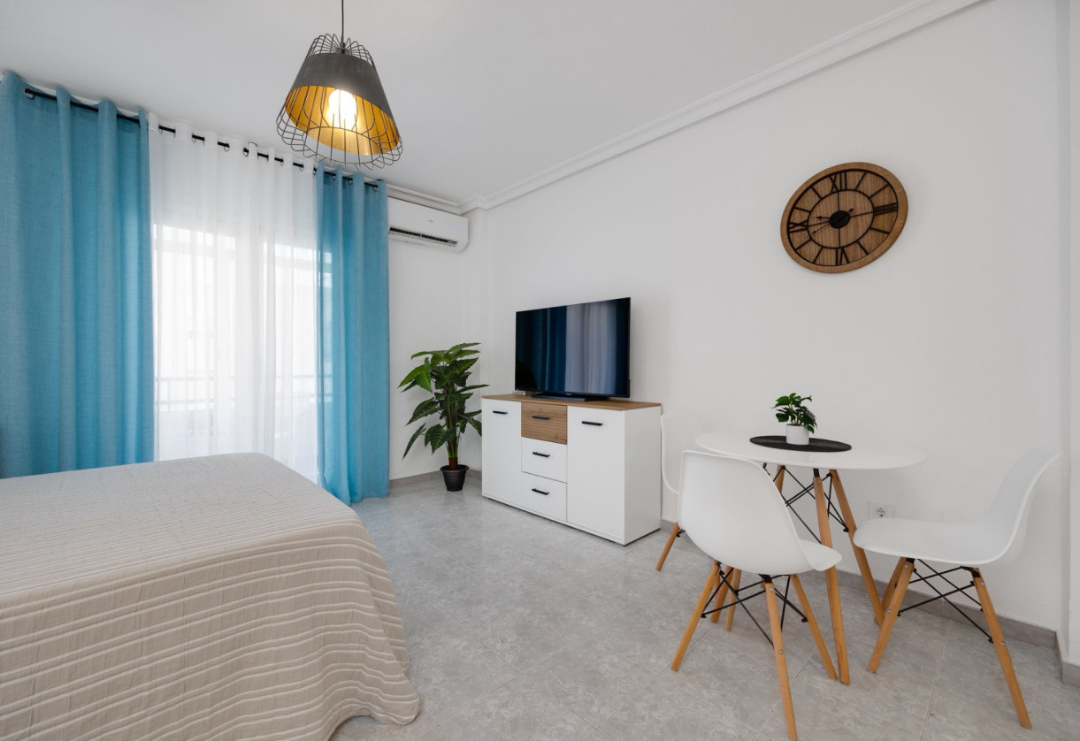 Reventa · Studio · Torrevieja · Playa del Cura