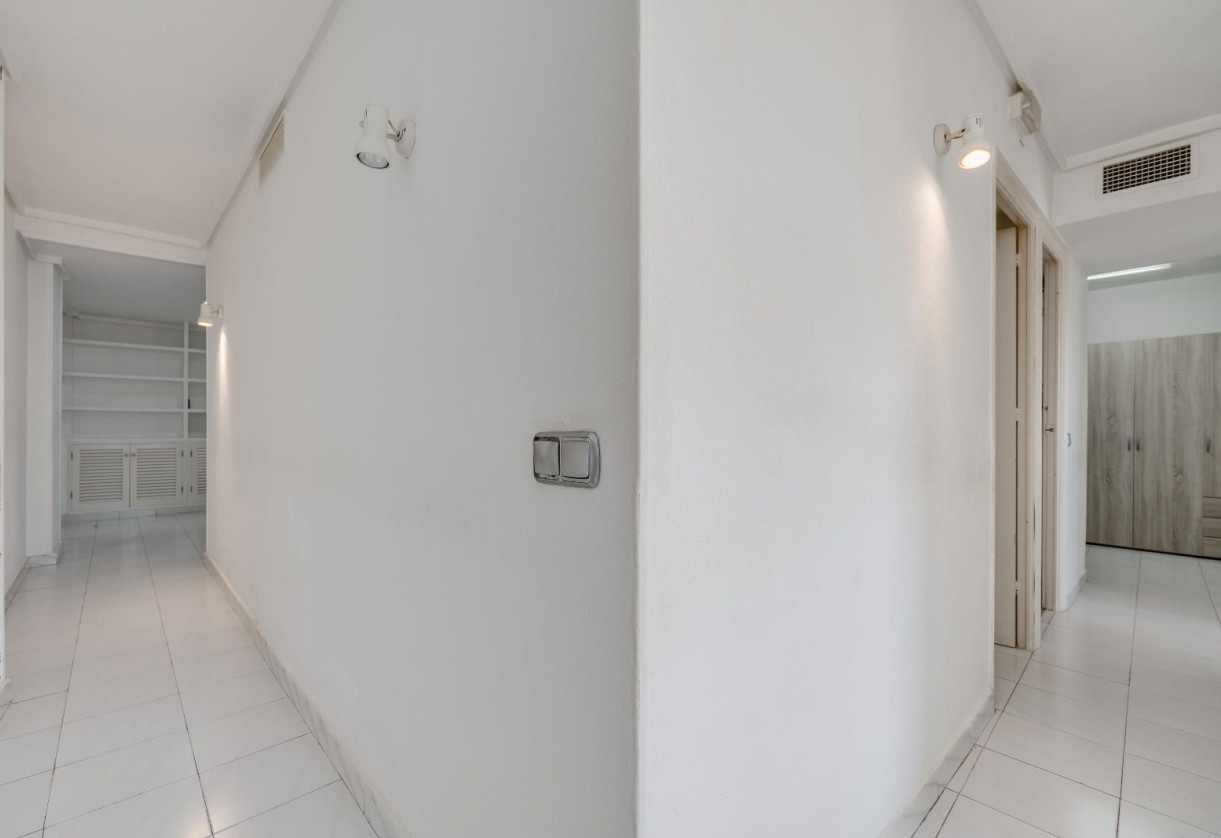 Sale · Apartment · Torrevieja · Centro