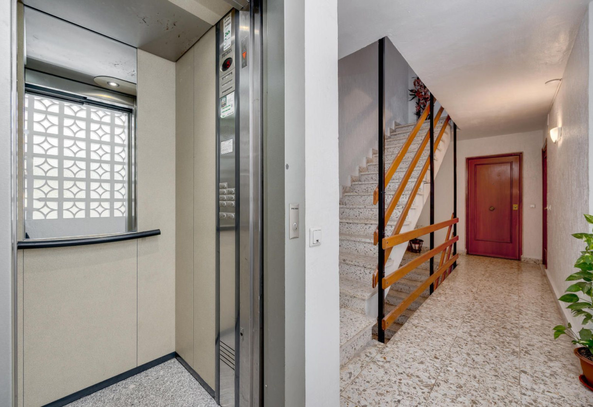 Sale · Apartment · Torrevieja · Centro