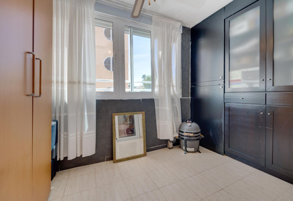 Sale · Apartment · Torrevieja · San Luis