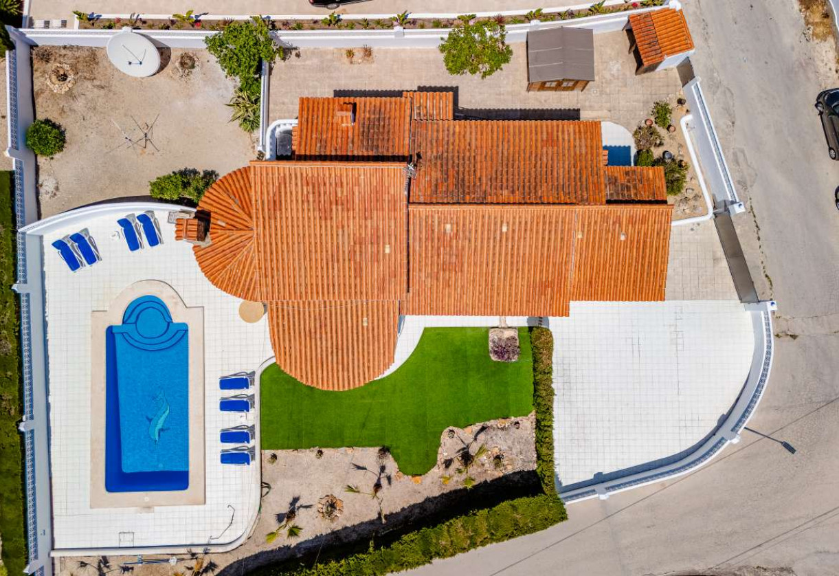 Resale · detached house · Calpe