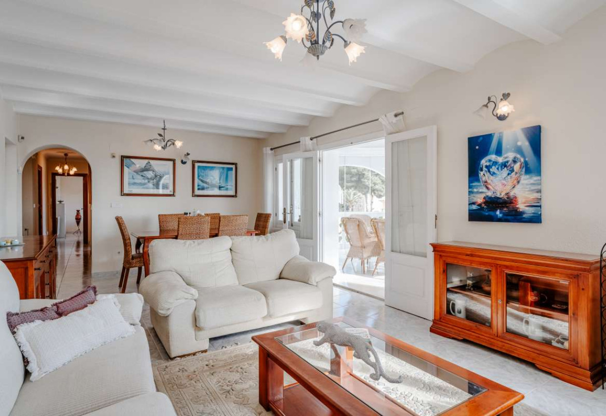 Resale · detached house · Calpe