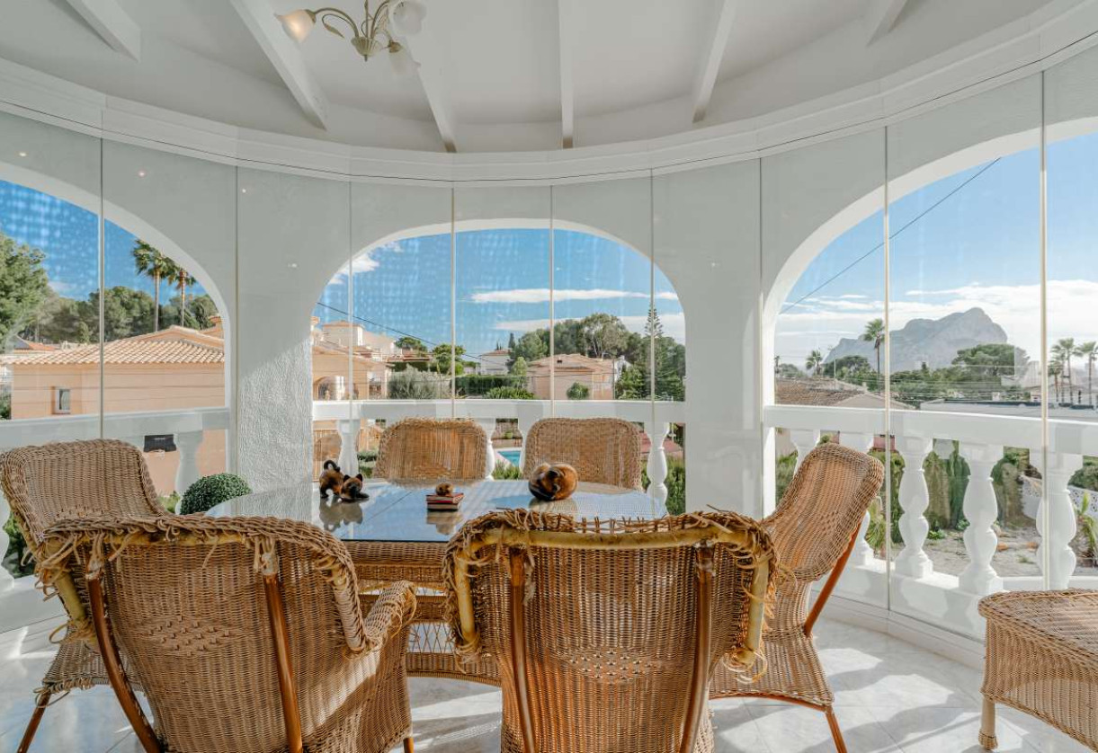 Resale · detached house · Calpe