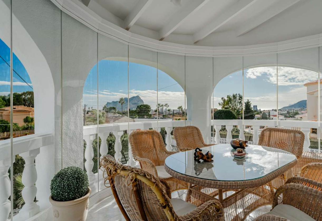 Resale · detached house · Calpe