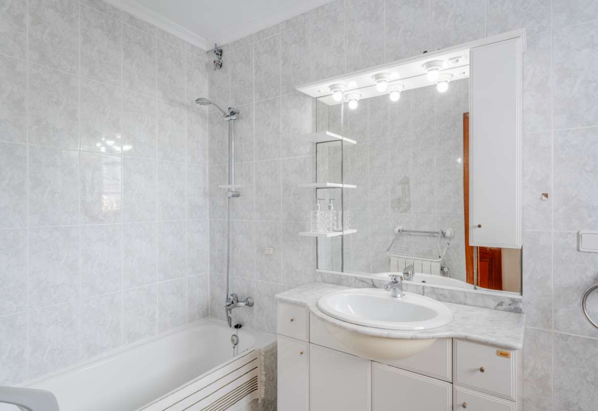 Resale · detached house · Calpe