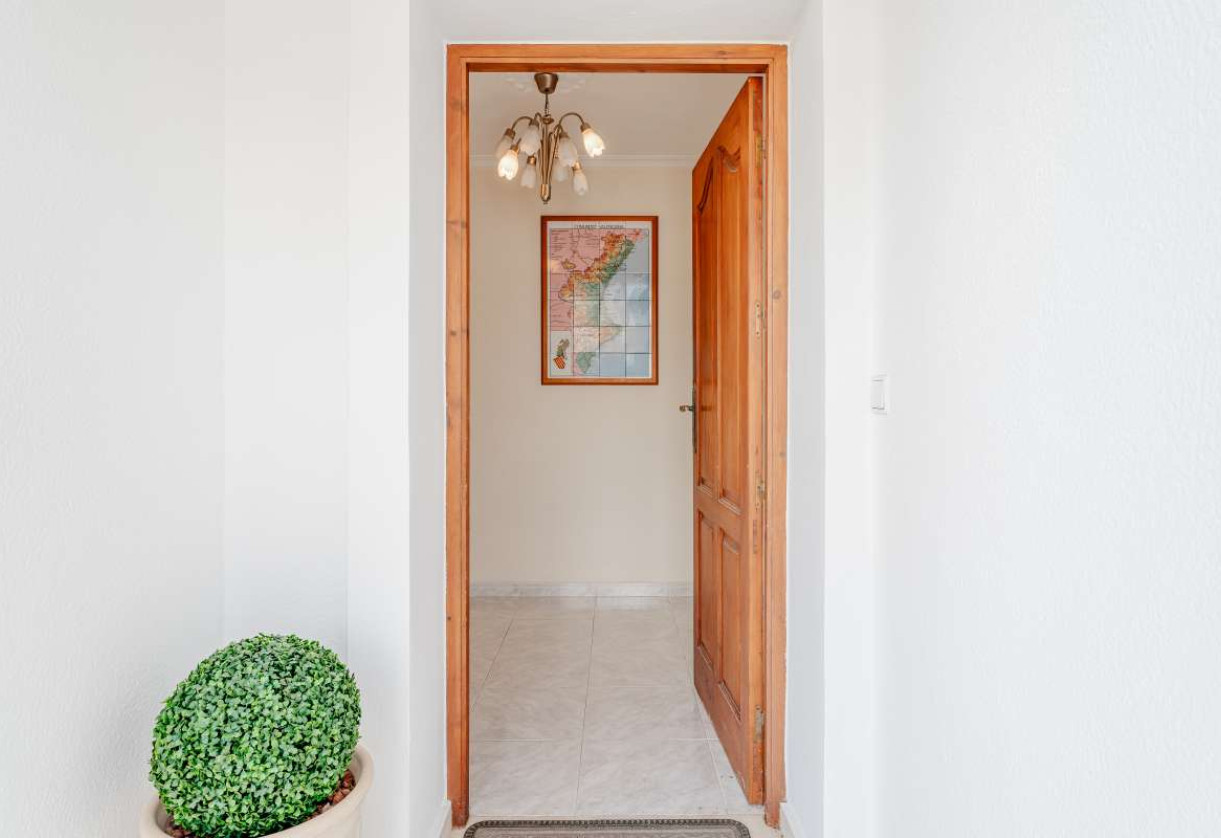 Resale · detached house · Calpe