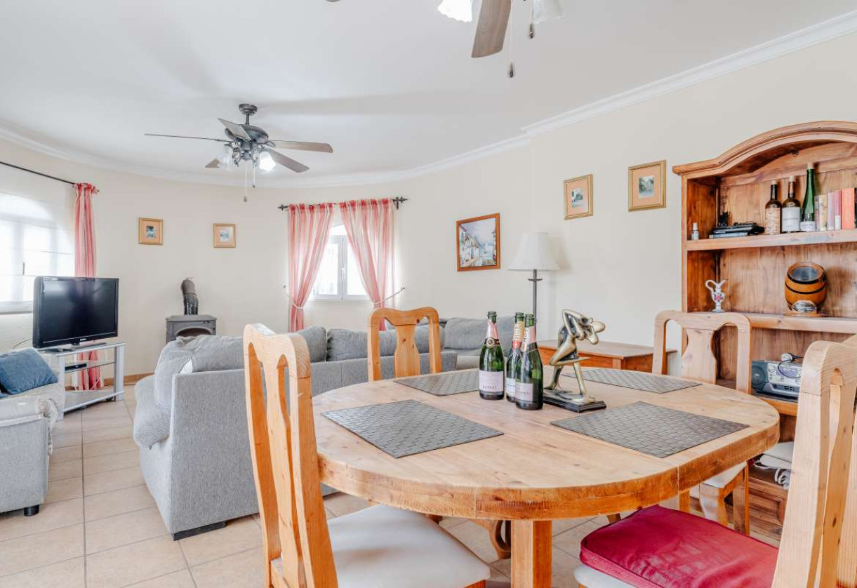 Resale · detached house · Calpe