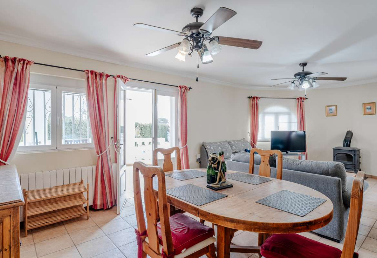 Resale · detached house · Calpe