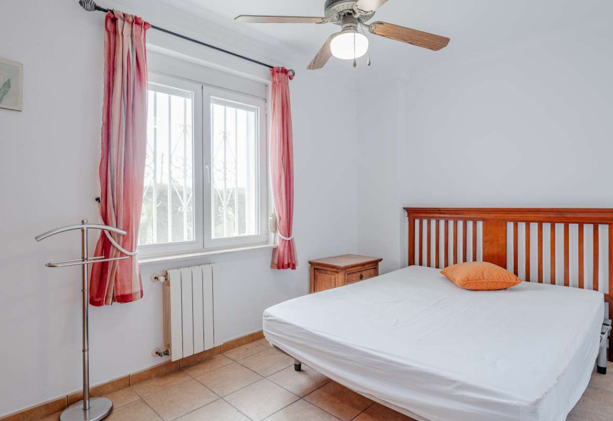 Resale · detached house · Calpe