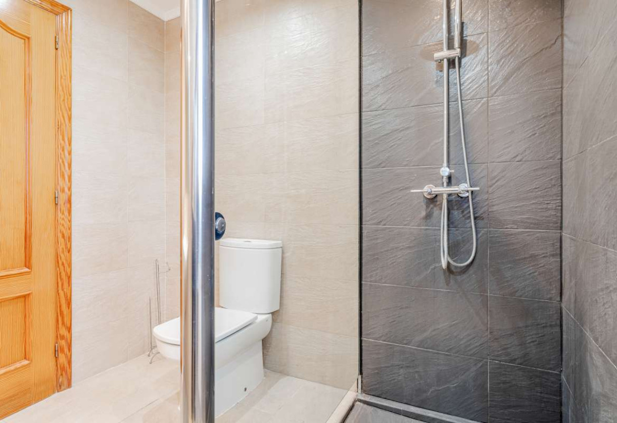 Resale · detached house · Calpe