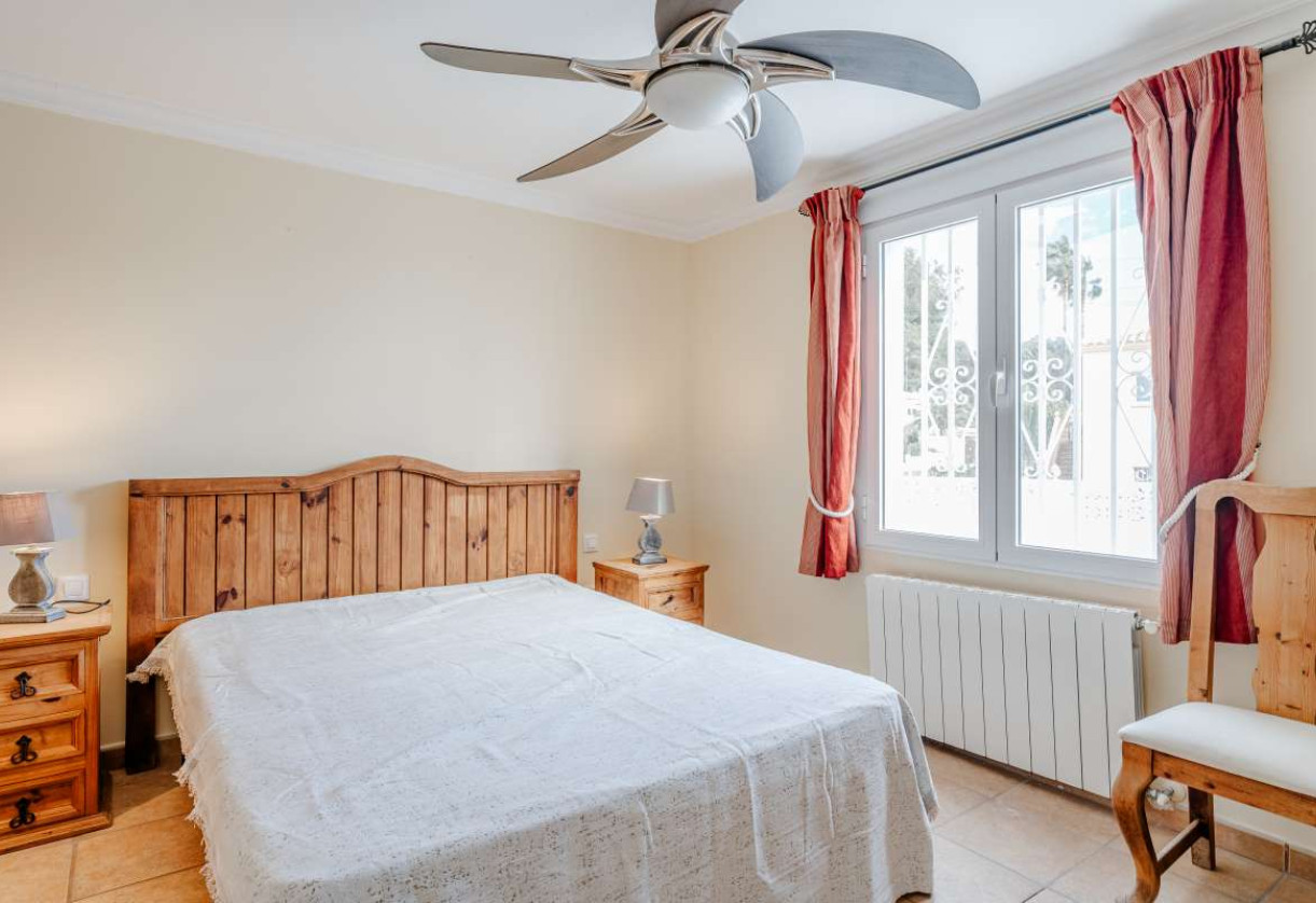 Resale · detached house · Calpe