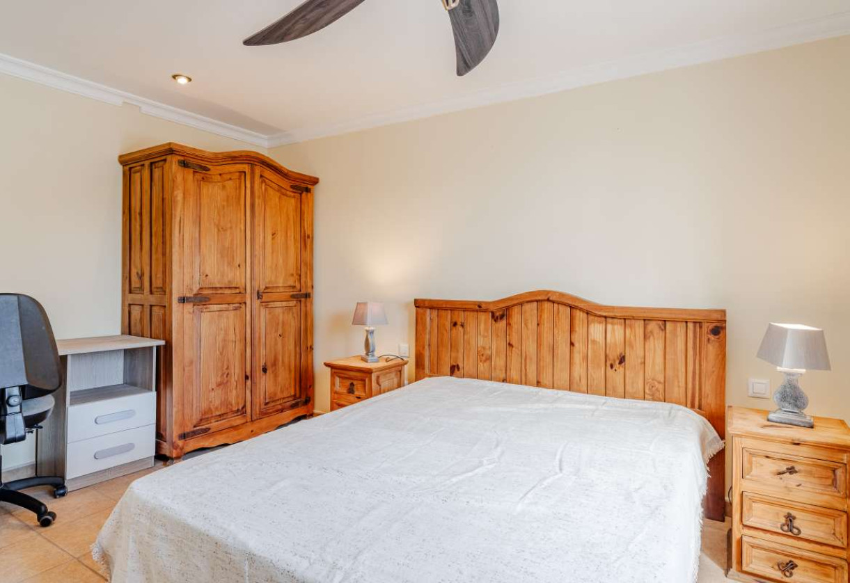 Resale · detached house · Calpe