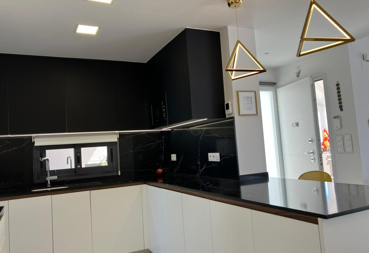 Rynek wtórny · MIESZKANIE NA PARTERU · San Miguel de Salinas