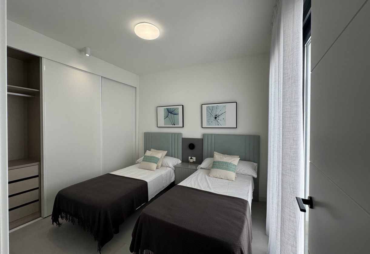 Rynek pierwotny · Villa · roldan