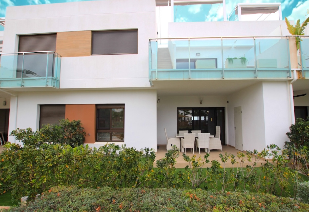 Reventa · Apartment · Entre Naranjos - Vistabella Golf