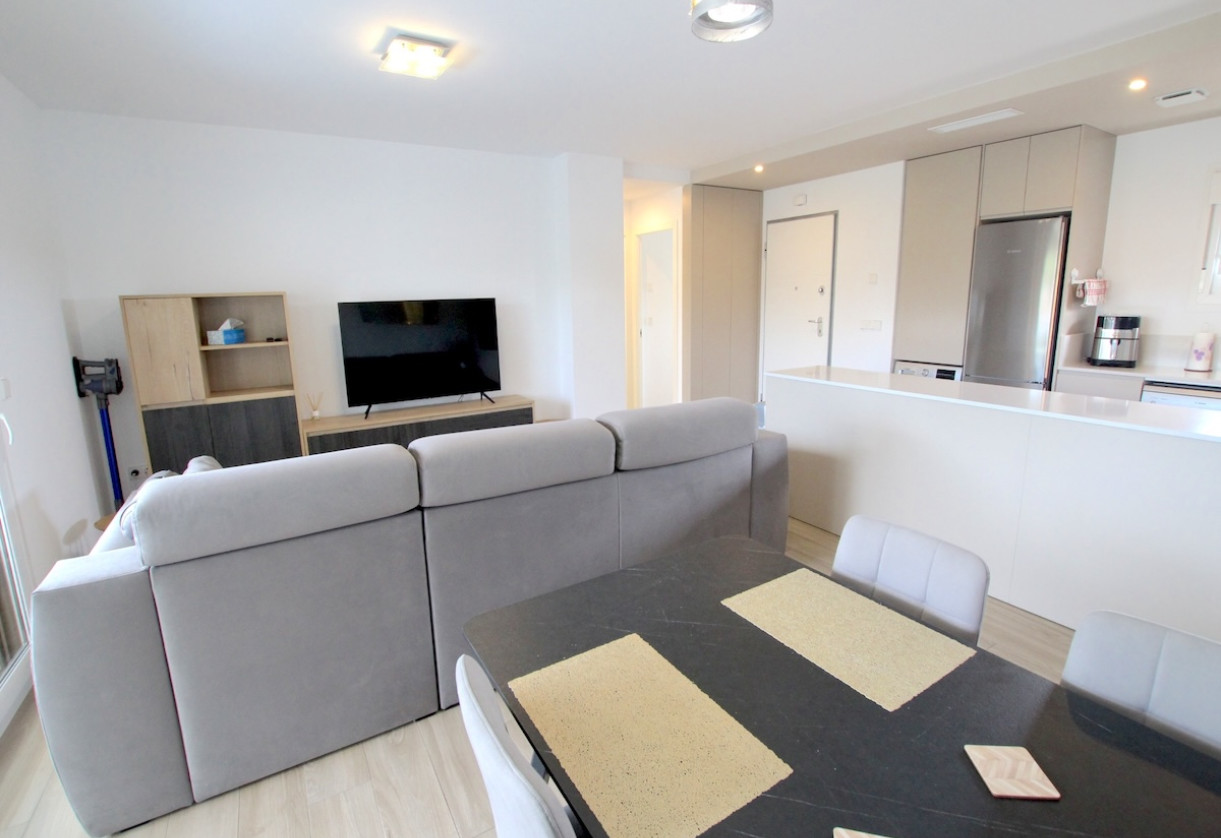 Reventa · Apartment · Entre Naranjos - Vistabella Golf