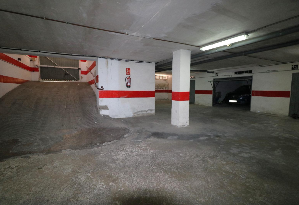 Rynek wtórny · Garaje · Torrevieja · Playa del Acequión