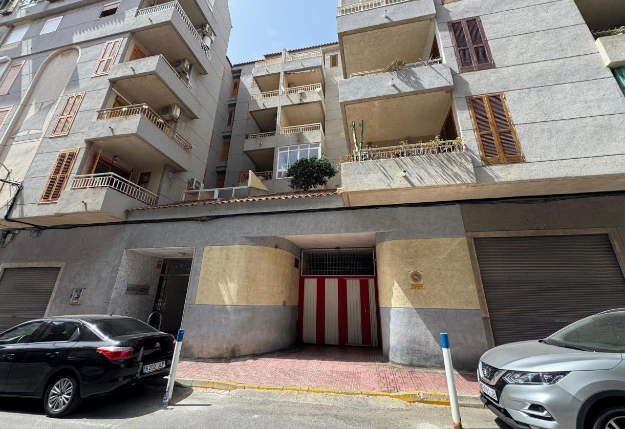 Rynek wtórny · Garaje · Torrevieja · Playa Acequion